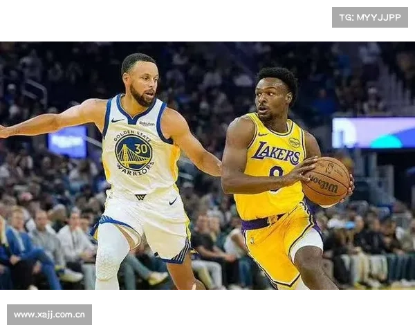 勇士半场领先湖人 文森特砍下16分库里贡献14分助力球队优势